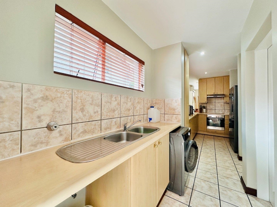 To Let 3 Bedroom Property for Rent in Dainfern Golf Estate Gauteng