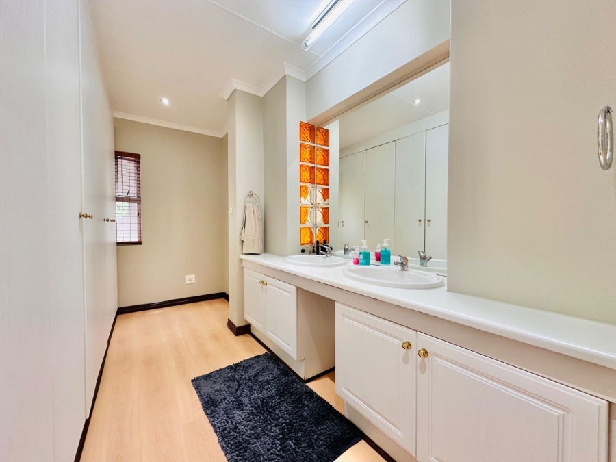 To Let 3 Bedroom Property for Rent in Dainfern Golf Estate Gauteng