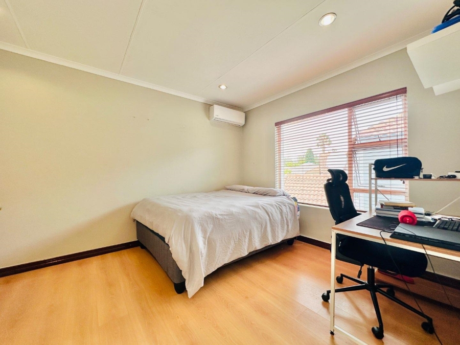 To Let 3 Bedroom Property for Rent in Dainfern Golf Estate Gauteng