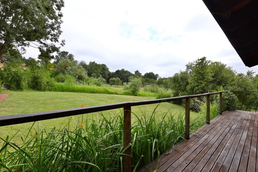 To Let 2 Bedroom Property for Rent in Buccleuch Gauteng