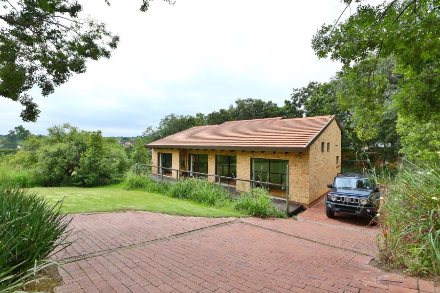 To Let 2 Bedroom Property for Rent in Buccleuch Gauteng