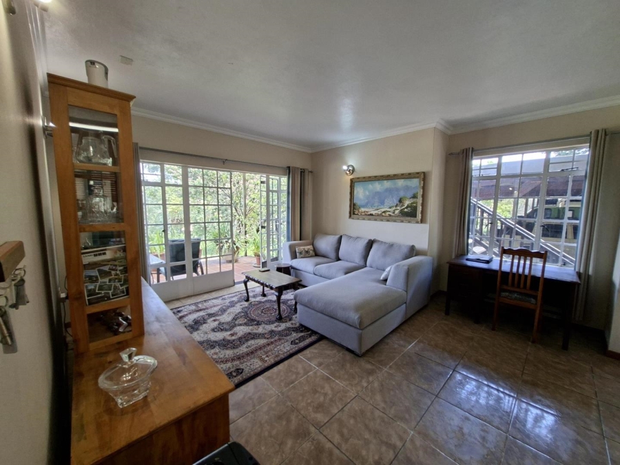 To Let 1 Bedroom Property for Rent in Buccleuch Gauteng