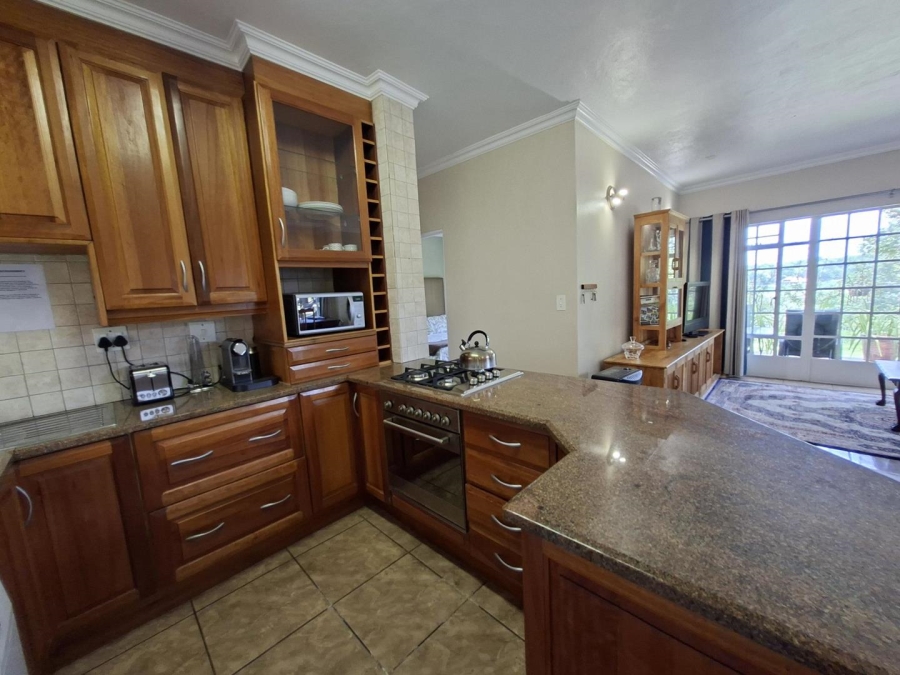 To Let 1 Bedroom Property for Rent in Buccleuch Gauteng