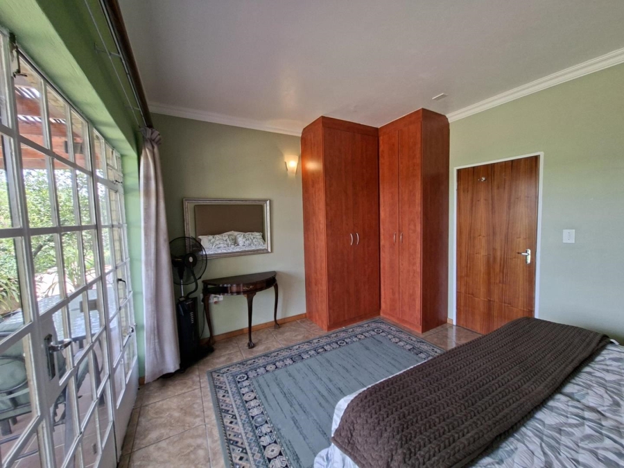 To Let 1 Bedroom Property for Rent in Buccleuch Gauteng