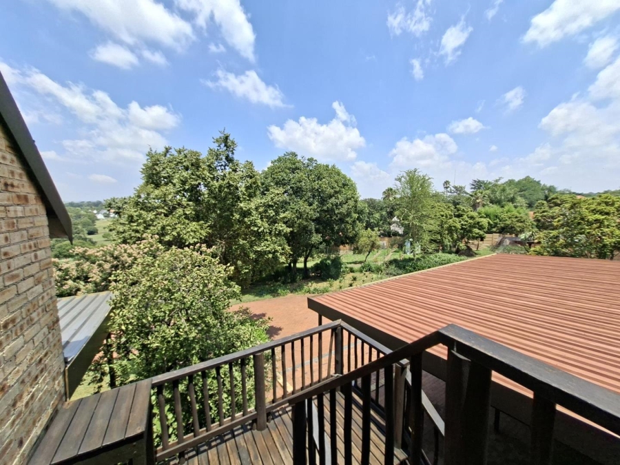 To Let 1 Bedroom Property for Rent in Buccleuch Gauteng