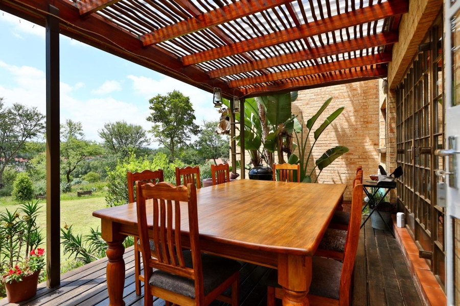 To Let 5 Bedroom Property for Rent in Buccleuch Gauteng