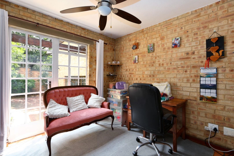 To Let 5 Bedroom Property for Rent in Buccleuch Gauteng