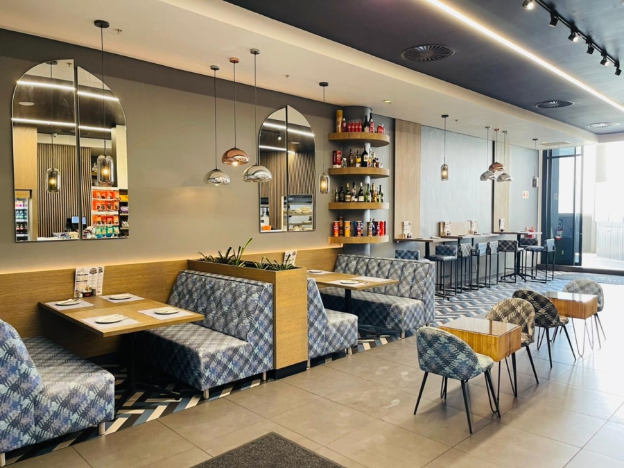 To Let 3 Bedroom Property for Rent in Illovo Gauteng