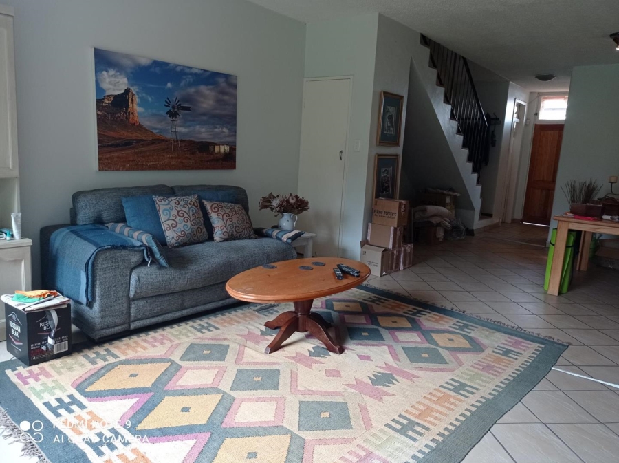 To Let 2 Bedroom Property for Rent in Linden Gauteng
