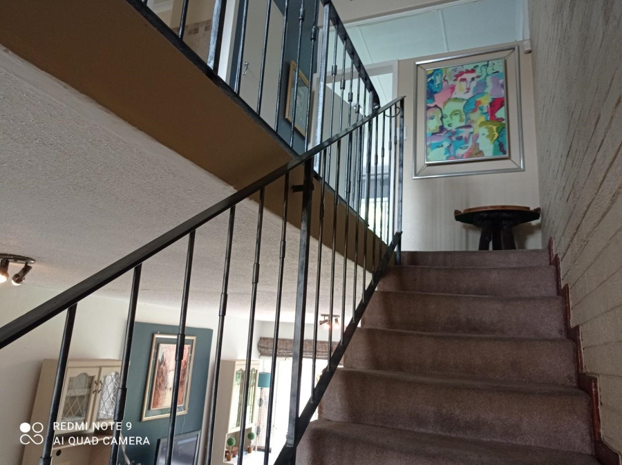 To Let 2 Bedroom Property for Rent in Linden Gauteng