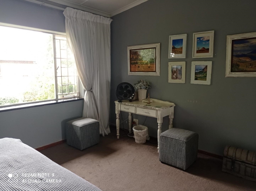 To Let 2 Bedroom Property for Rent in Linden Gauteng
