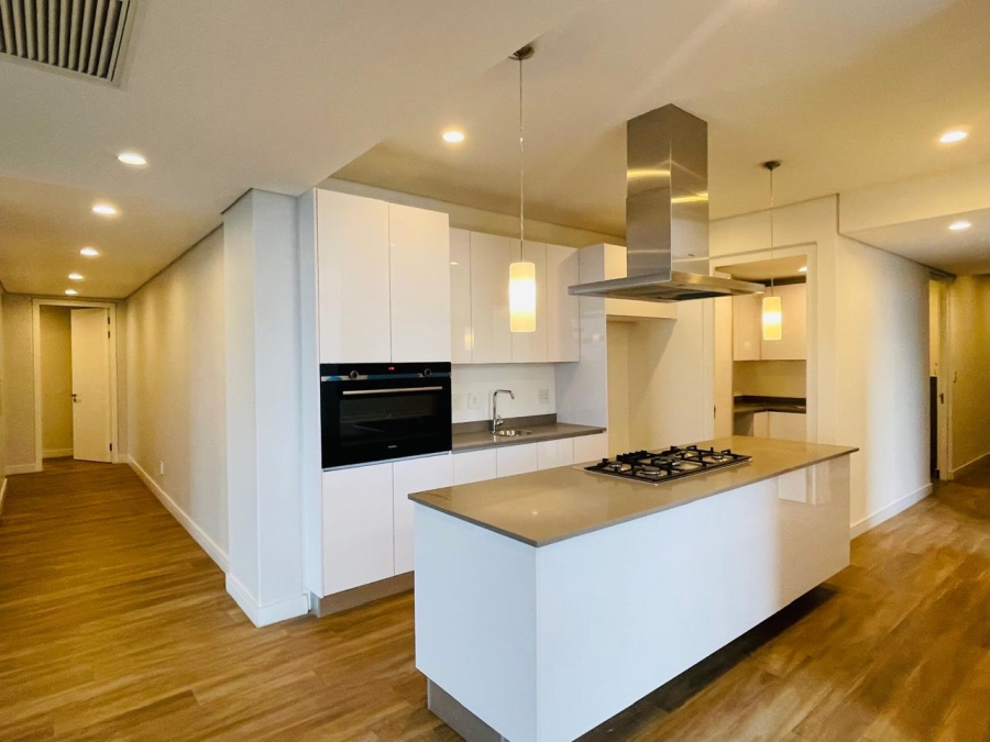 To Let 3 Bedroom Property for Rent in Illovo Gauteng