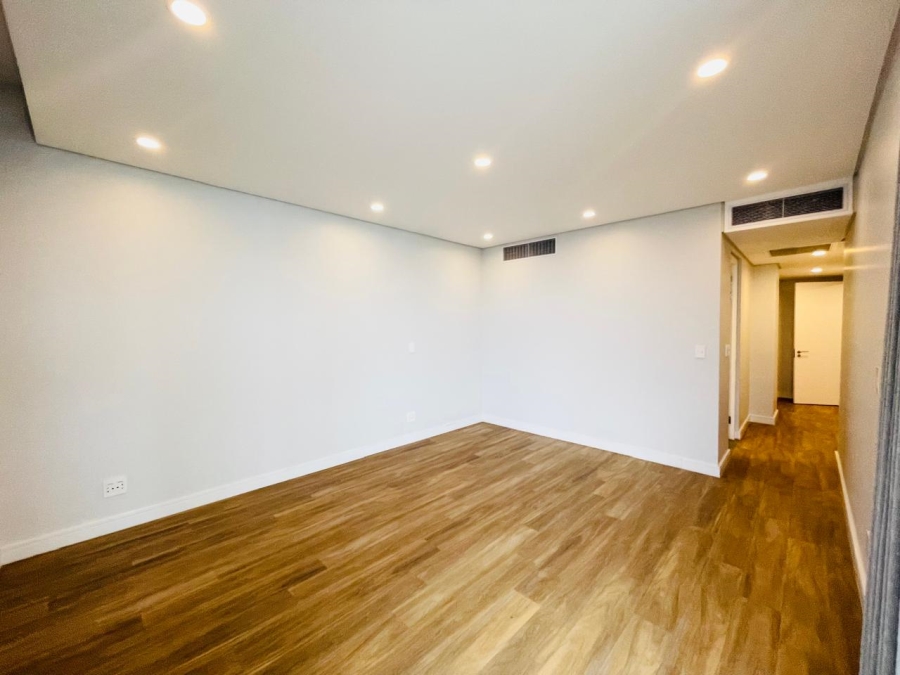 To Let 3 Bedroom Property for Rent in Illovo Gauteng