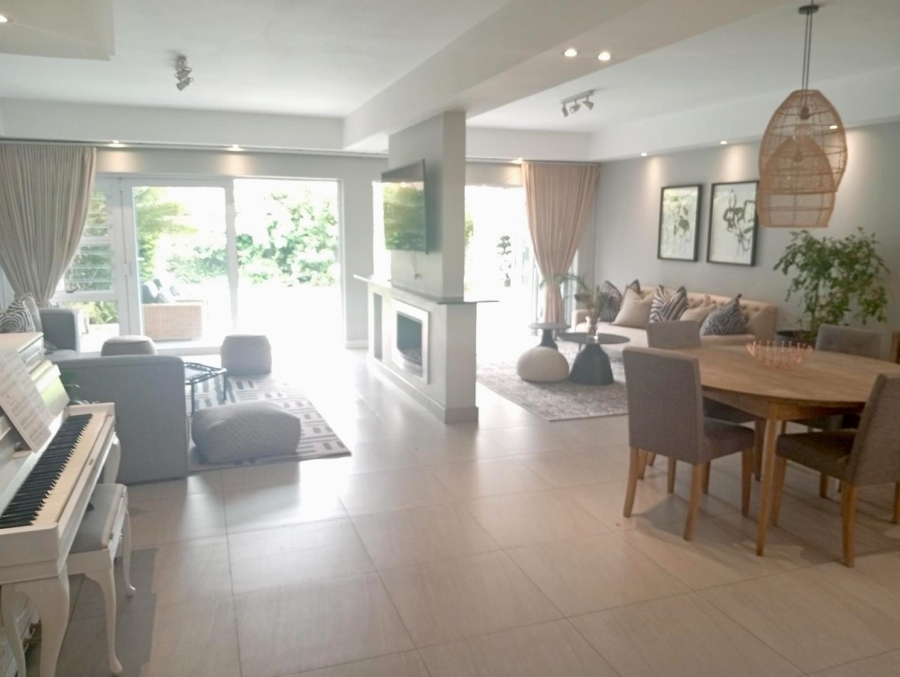 To Let 3 Bedroom Property for Rent in Atholl Gauteng