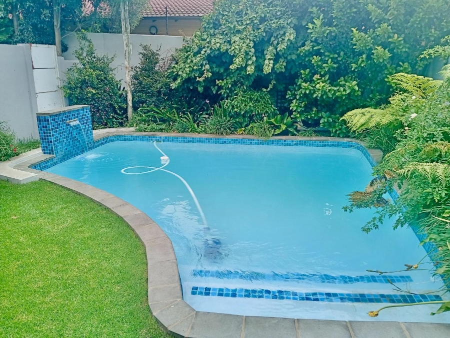 To Let 3 Bedroom Property for Rent in Atholl Gauteng