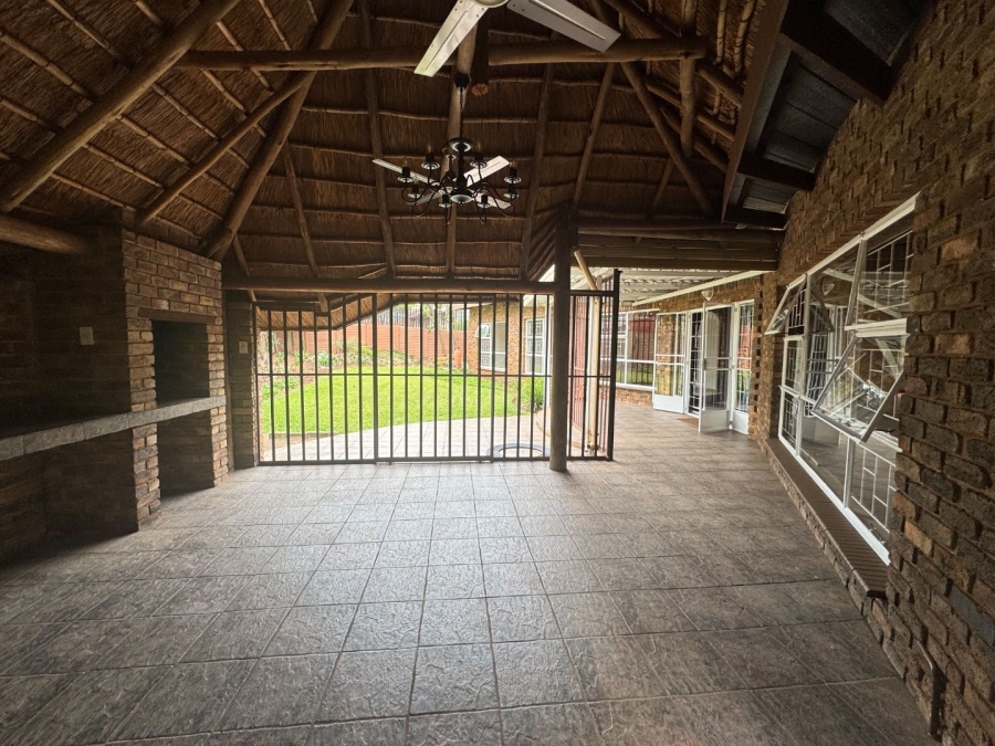 To Let 3 Bedroom Property for Rent in Pierre Van Ryneveld Gauteng