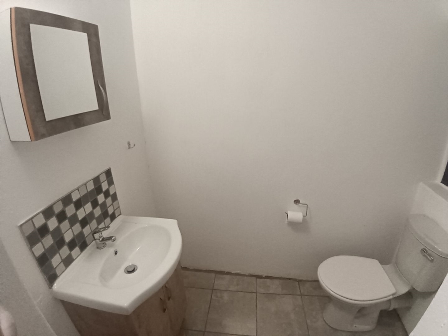 To Let 1 Bedroom Property for Rent in Queenswood Gauteng