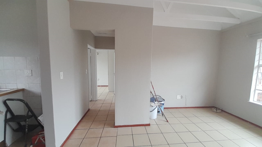 2 Bedroom Property for Sale in Glen Marais Gauteng