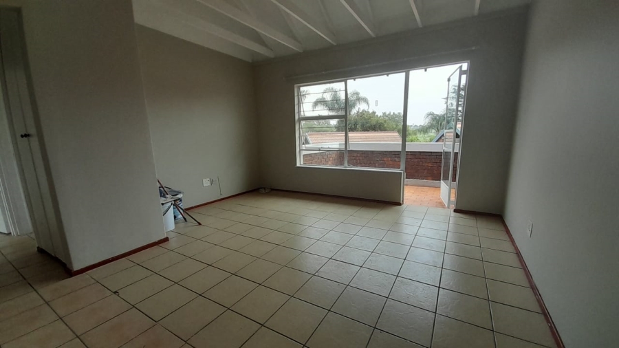 2 Bedroom Property for Sale in Glen Marais Gauteng