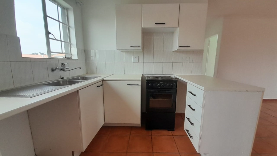 2 Bedroom Property for Sale in Glen Marais Ext 3 Gauteng