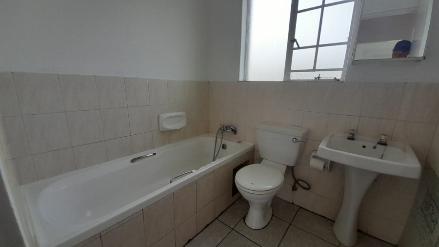 2 Bedroom Property for Sale in Glen Marais Ext 3 Gauteng