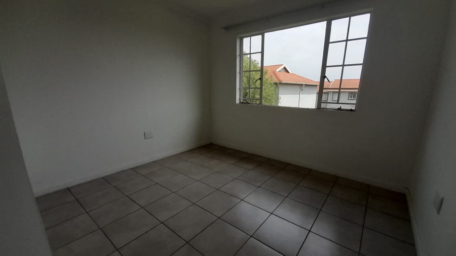 2 Bedroom Property for Sale in Glen Marais Ext 3 Gauteng