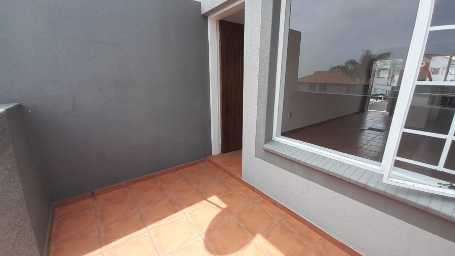 2 Bedroom Property for Sale in Glen Marais Ext 3 Gauteng