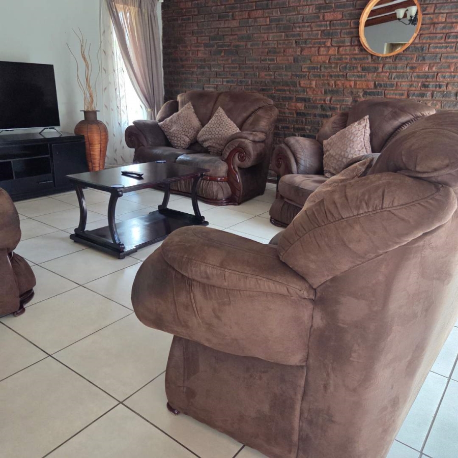 4 Bedroom Property for Sale in Verwoerdpark Gauteng