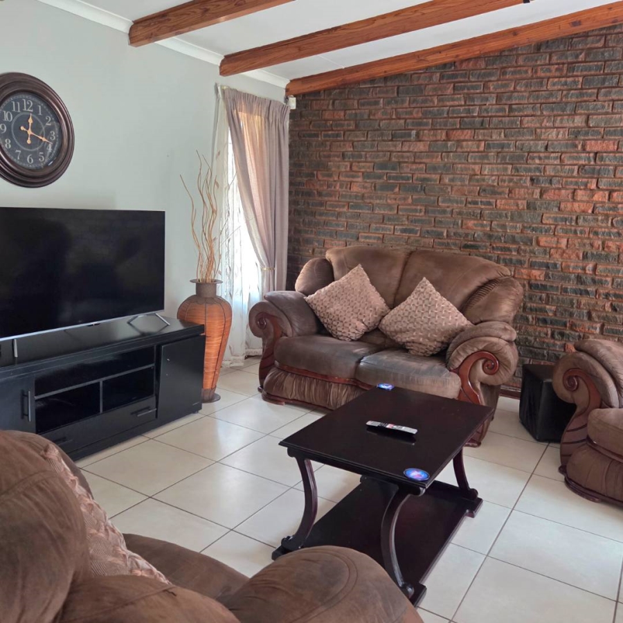 4 Bedroom Property for Sale in Verwoerdpark Gauteng