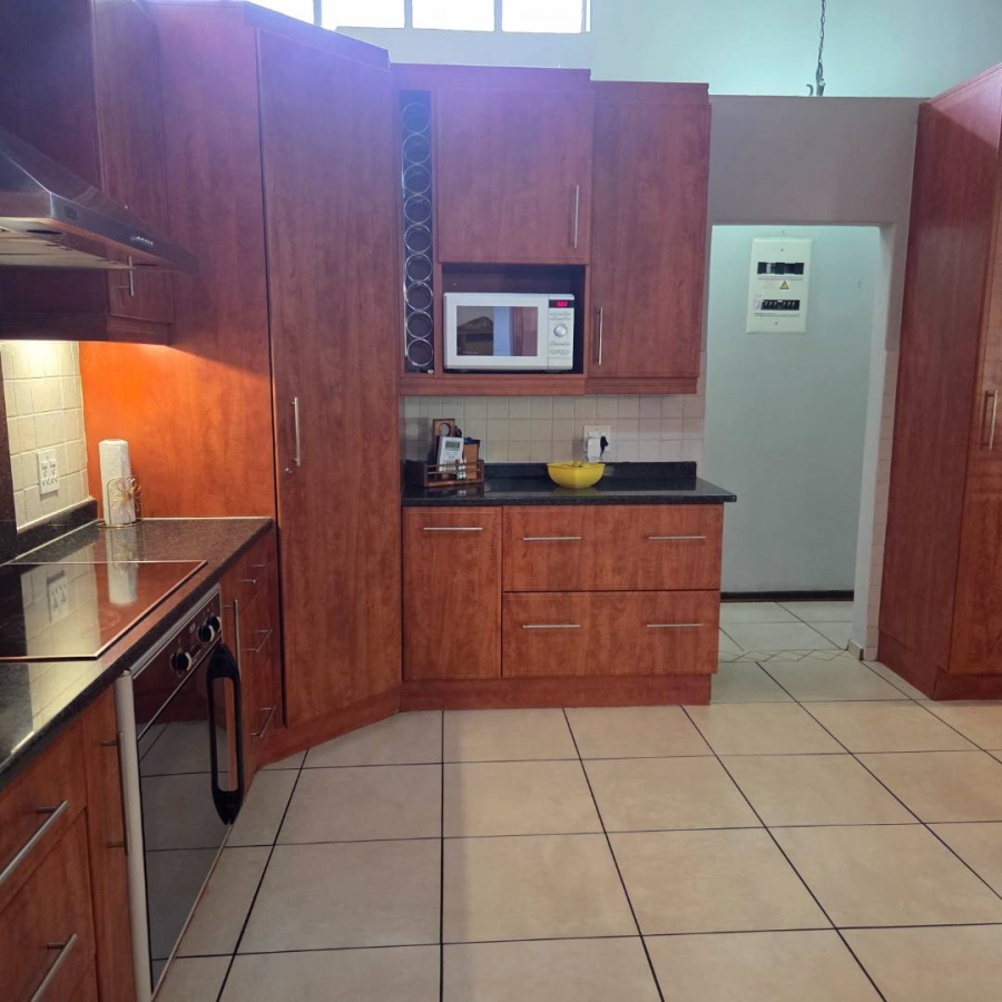 4 Bedroom Property for Sale in Verwoerdpark Gauteng