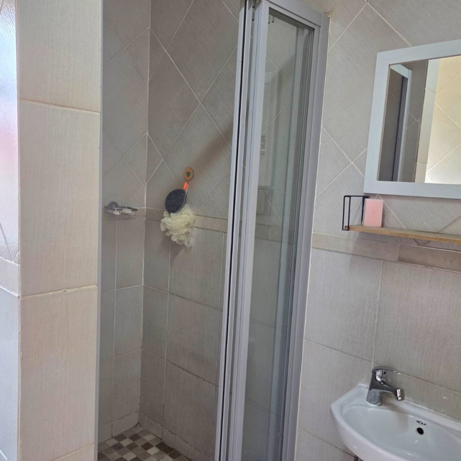 4 Bedroom Property for Sale in Verwoerdpark Gauteng