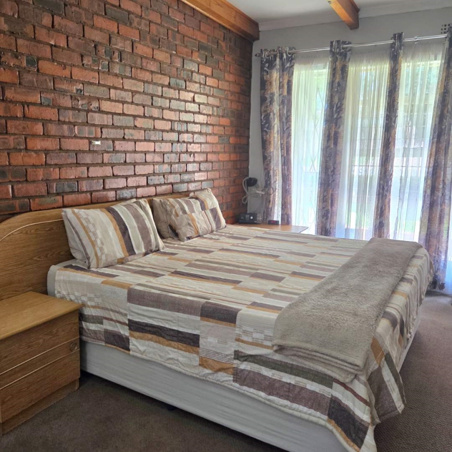 4 Bedroom Property for Sale in Verwoerdpark Gauteng