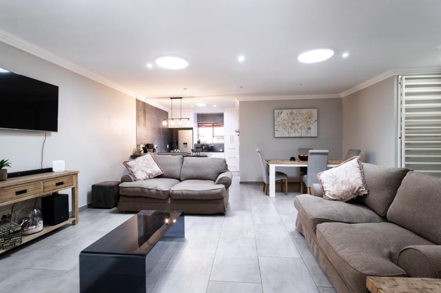 3 Bedroom Property for Sale in Bartlett Gauteng