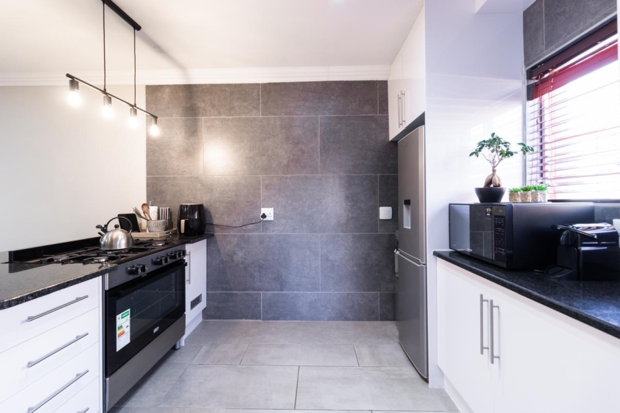 3 Bedroom Property for Sale in Bartlett Gauteng