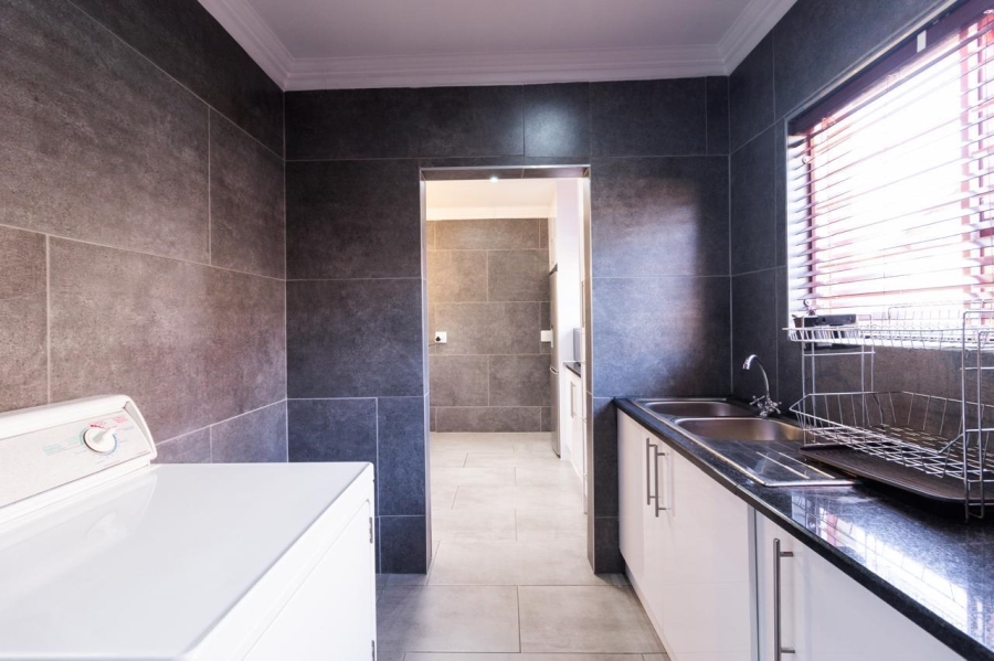 3 Bedroom Property for Sale in Bartlett Gauteng