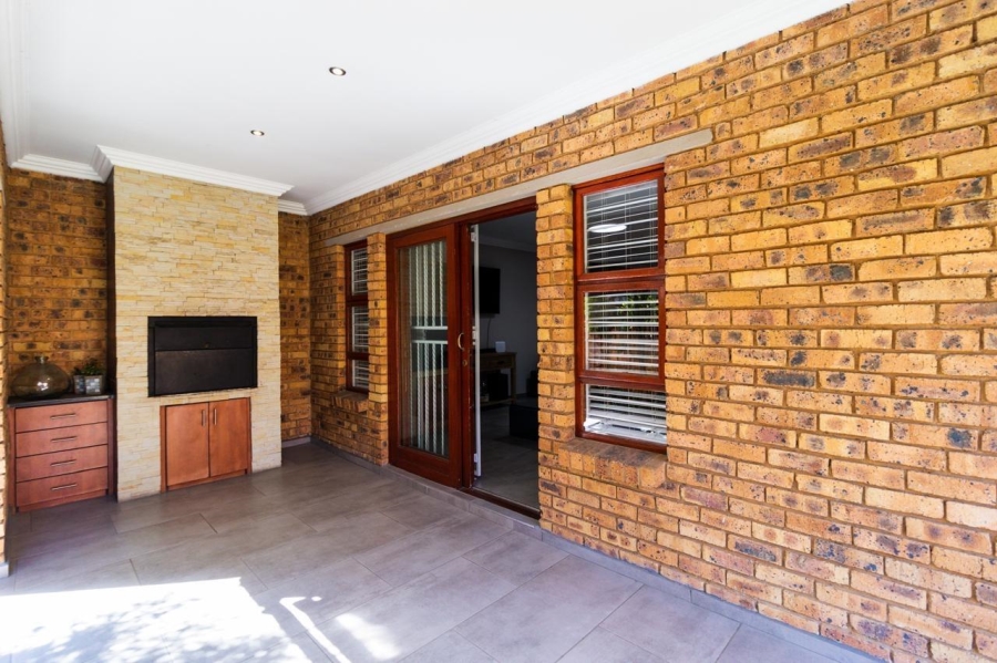 3 Bedroom Property for Sale in Bartlett Gauteng