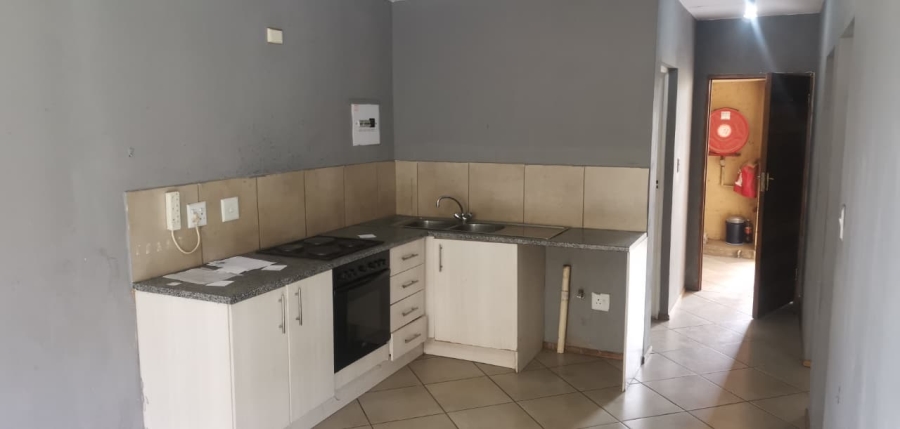 2 Bedroom Property for Sale in Albertsdal Gauteng