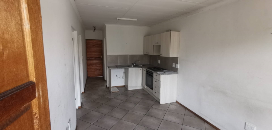 2 Bedroom Property for Sale in Albertsdal Gauteng