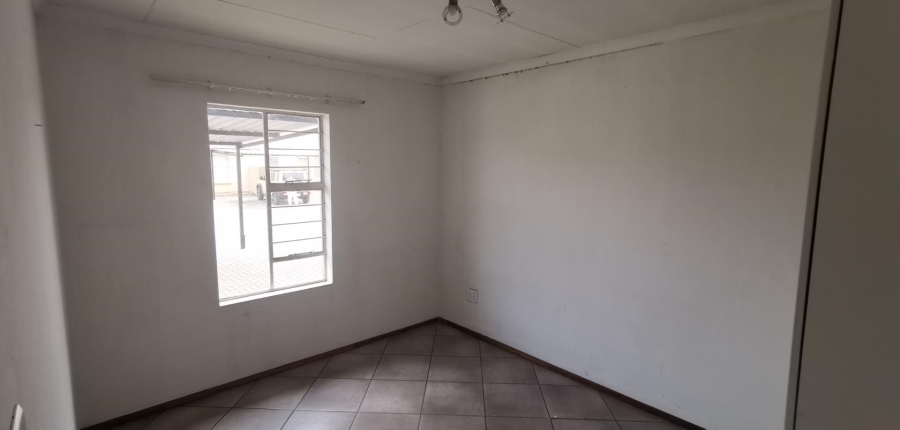 2 Bedroom Property for Sale in Albertsdal Gauteng