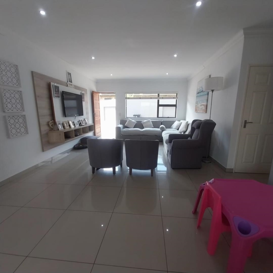 3 Bedroom Property for Sale in Raceview Gauteng