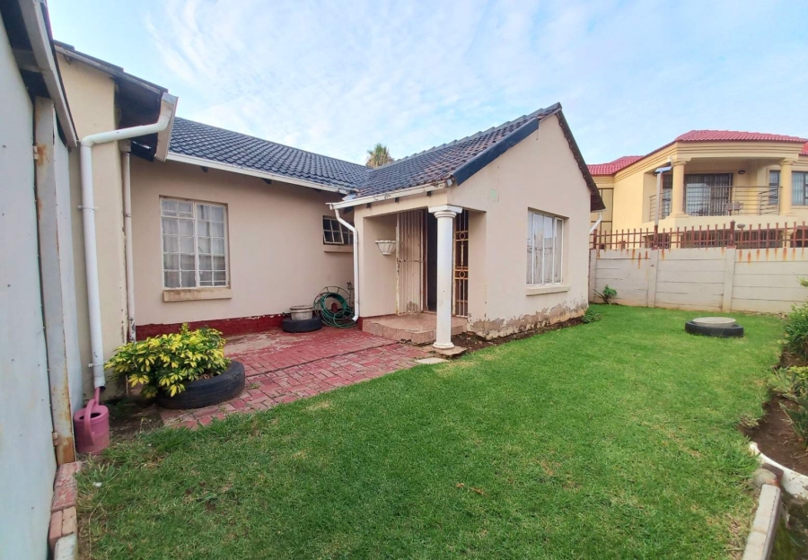 3 Bedroom Property for Sale in Elandspoort Gauteng