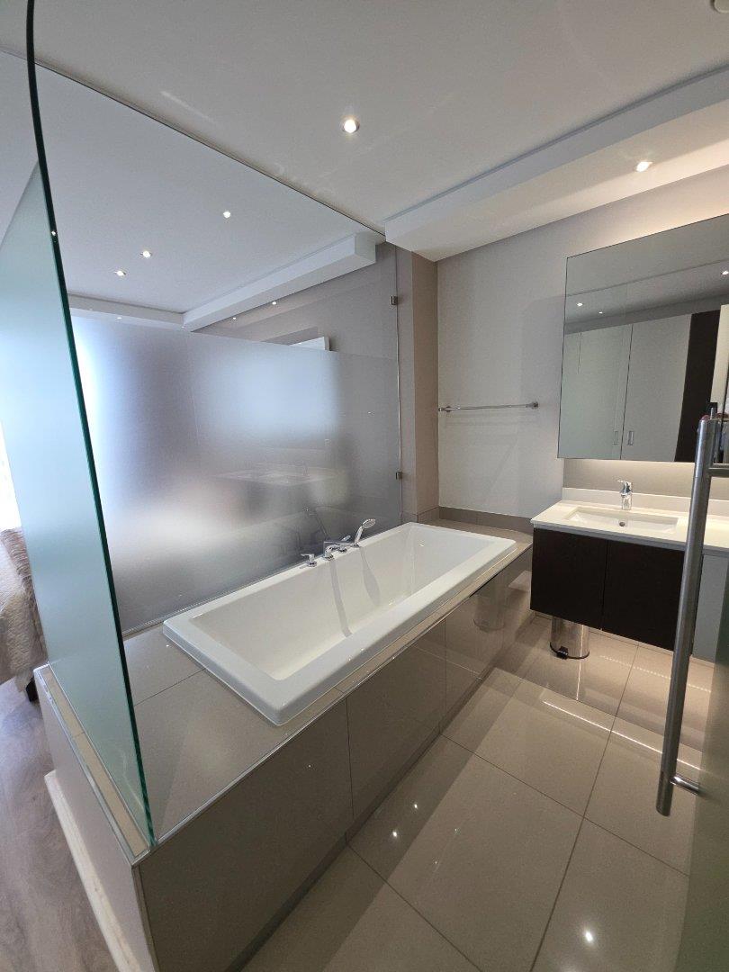 To Let 2 Bedroom Property for Rent in Sandown Gauteng