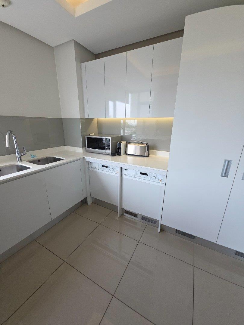 To Let 2 Bedroom Property for Rent in Sandown Gauteng