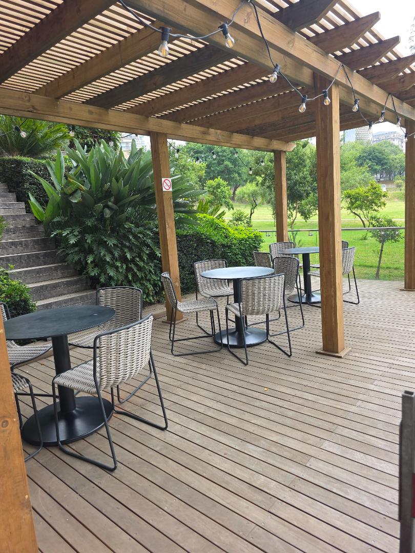 To Let 2 Bedroom Property for Rent in Sandown Gauteng