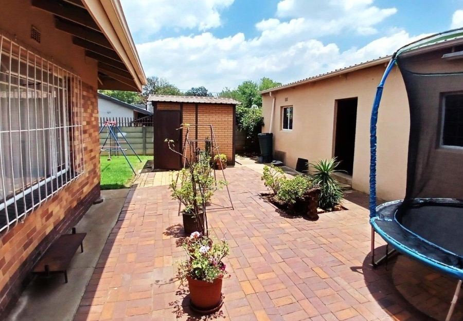 3 Bedroom Property for Sale in Florentia Gauteng