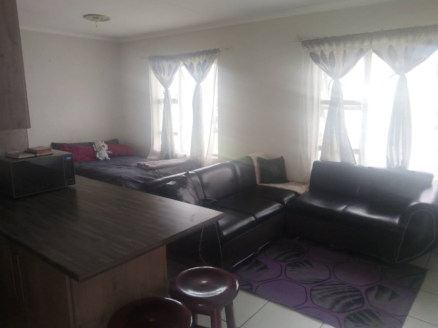 1 Bedroom Property for Sale in Parkrand Gauteng