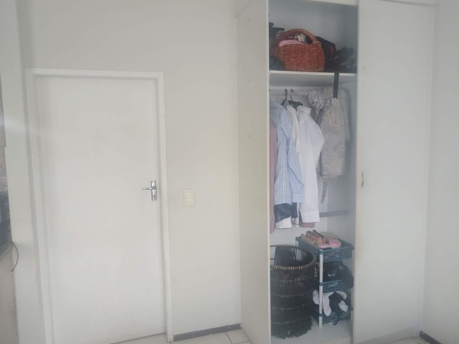 1 Bedroom Property for Sale in Parkrand Gauteng