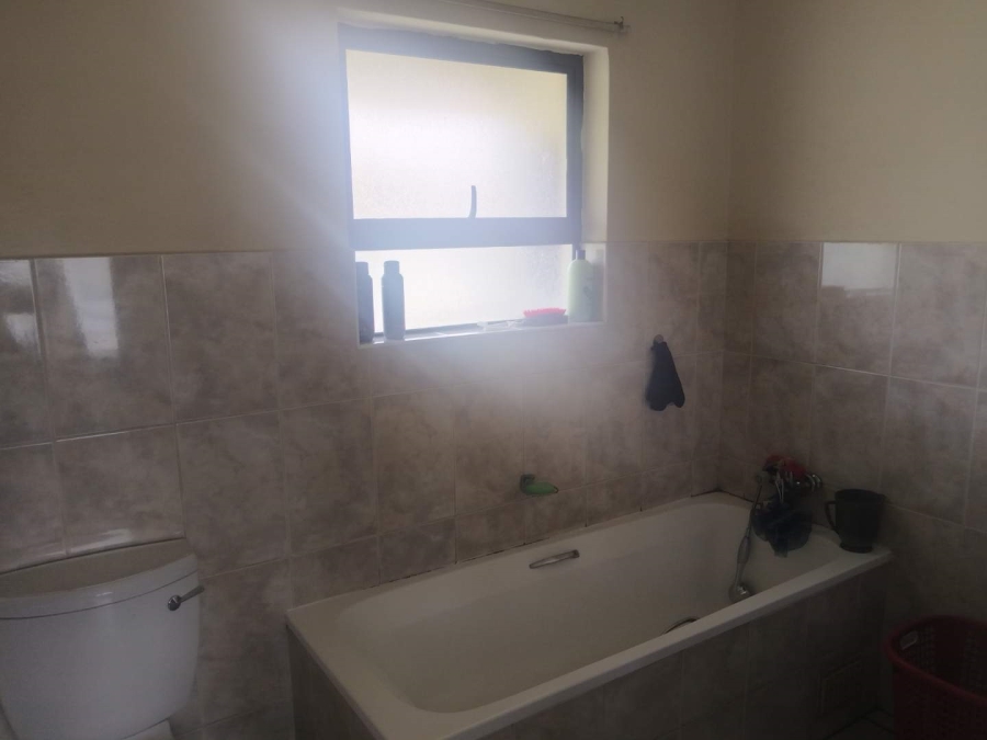 1 Bedroom Property for Sale in Parkrand Gauteng