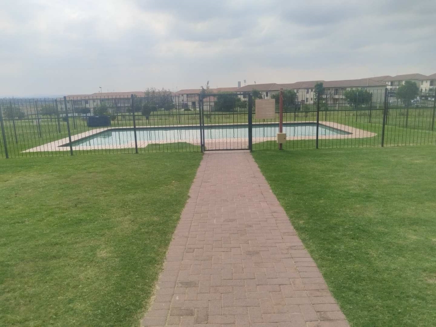 1 Bedroom Property for Sale in Parkrand Gauteng