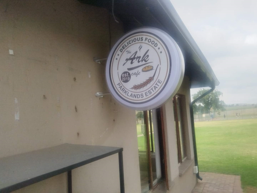 1 Bedroom Property for Sale in Parkrand Gauteng